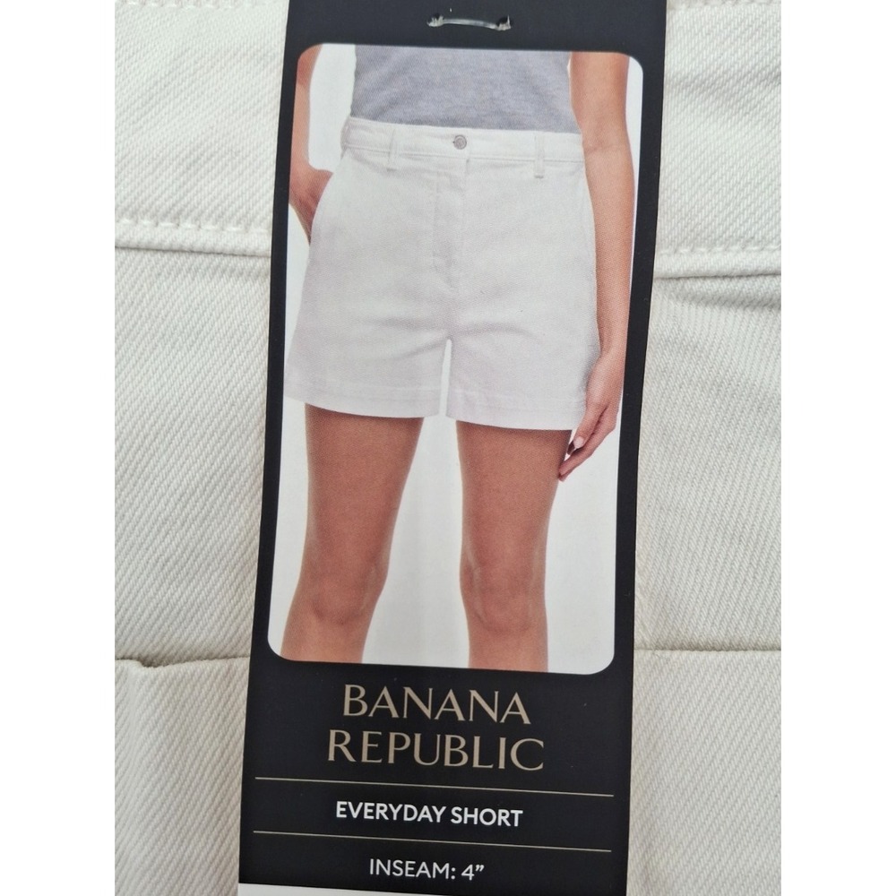 Banana Republic Women's Everyday Short, Cream, Size: 10